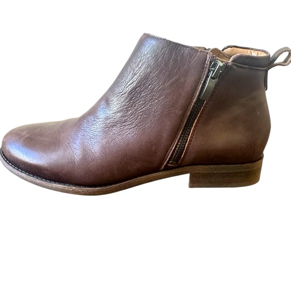 Franco Sarto Shoes - Franco Sarto Women’s Size 9.5 Ankle Booties Brown Leather with Side Zippers